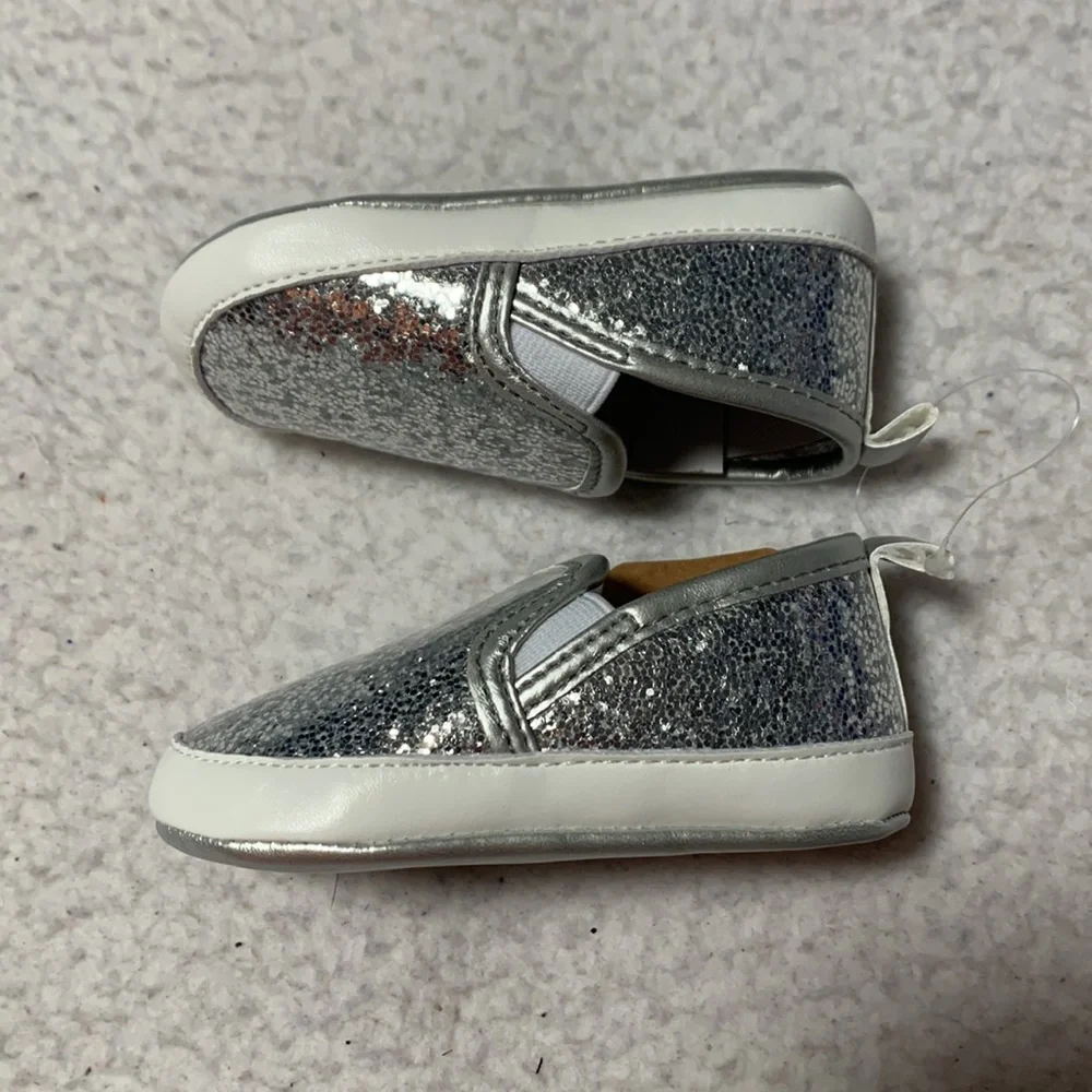 Sparkly Silver Soft Soled Shoes for Babies, NWT’s, Size 2